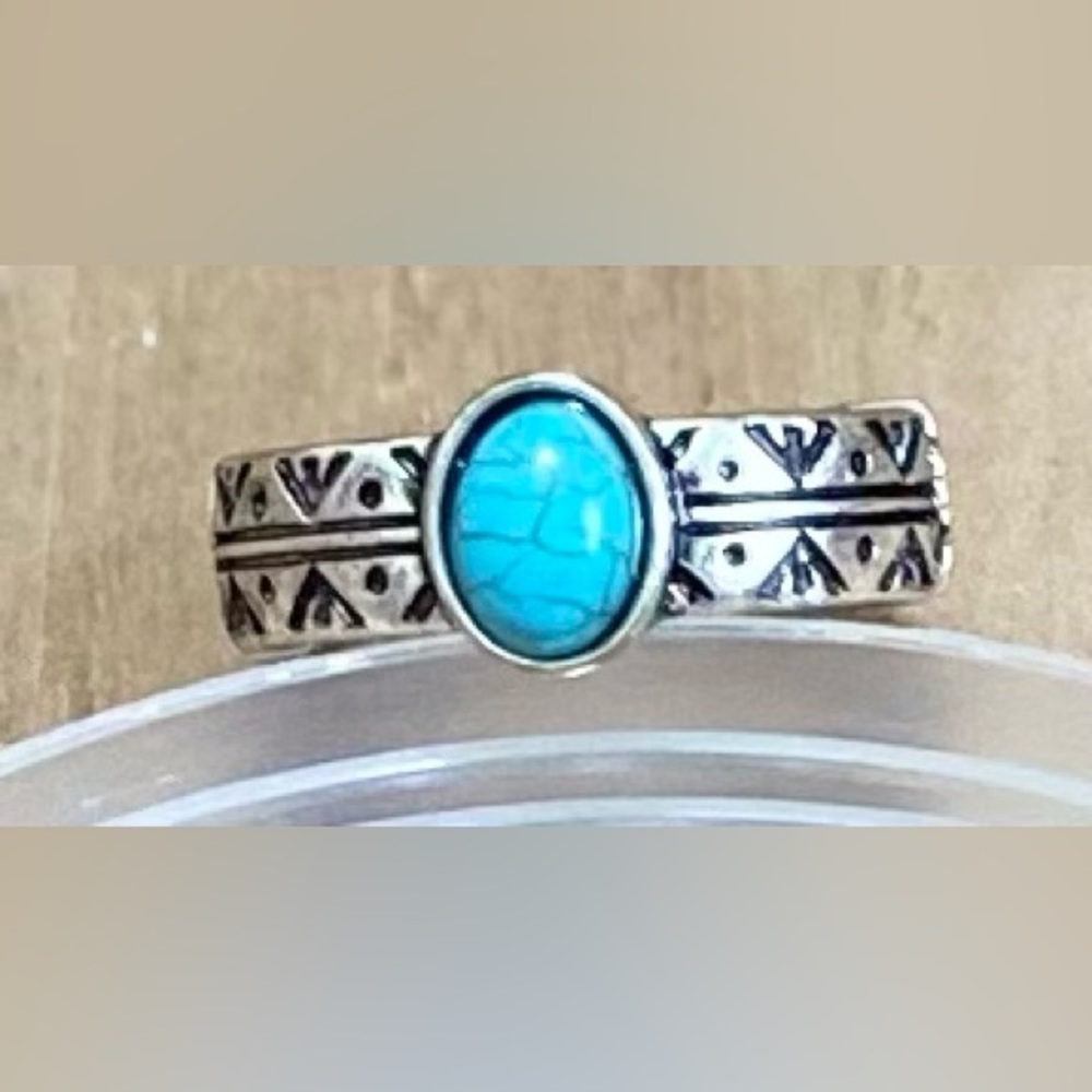 🎉❤️ Gwin Silver Turquoise Stretch Ring
